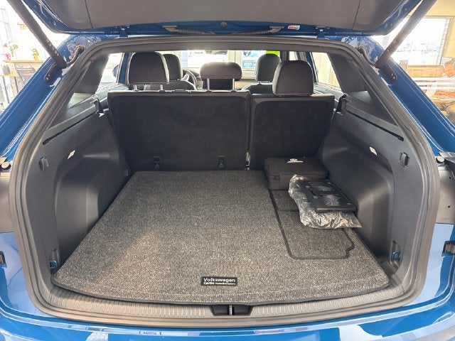 2026 Volkswagen Atlas Cross Sport 2.0T SEL