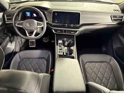 2025 Volkswagen Atlas Cross Sport 2.0T SEL Premium R-Line