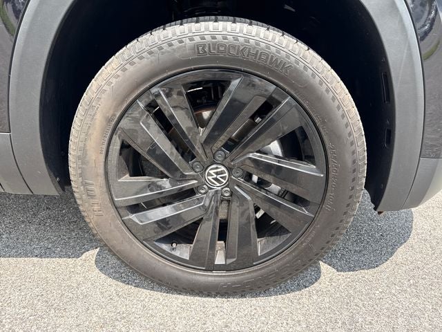 2023 Volkswagen Atlas Cross Sport 2.0T SE w/Technology