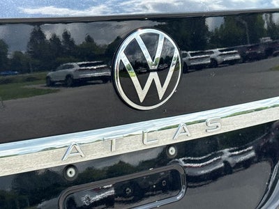 2023 Volkswagen Atlas Cross Sport 2.0T SE w/Technology