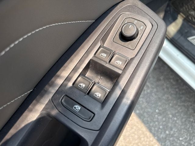 2021 Volkswagen Atlas Cross Sport 2.0T SE w/Technology