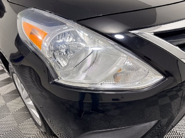 2019 Nissan Versa SV