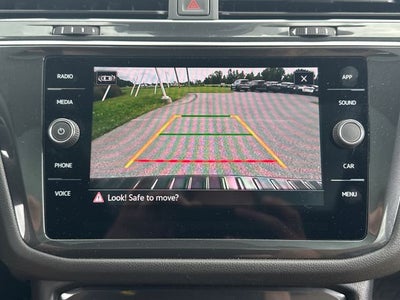2022 Volkswagen Tiguan SE