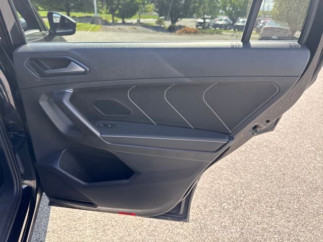 2022 Volkswagen Tiguan SEL R-Line