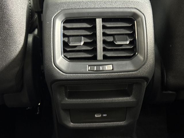 2025 Volkswagen Taos SEL