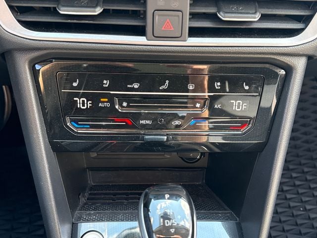 2025 Volkswagen Taos SEL