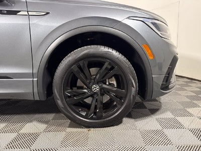 2024 Volkswagen Tiguan SE R-Line Black