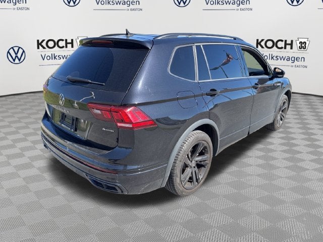 2024 Volkswagen Tiguan SE R-Line Black