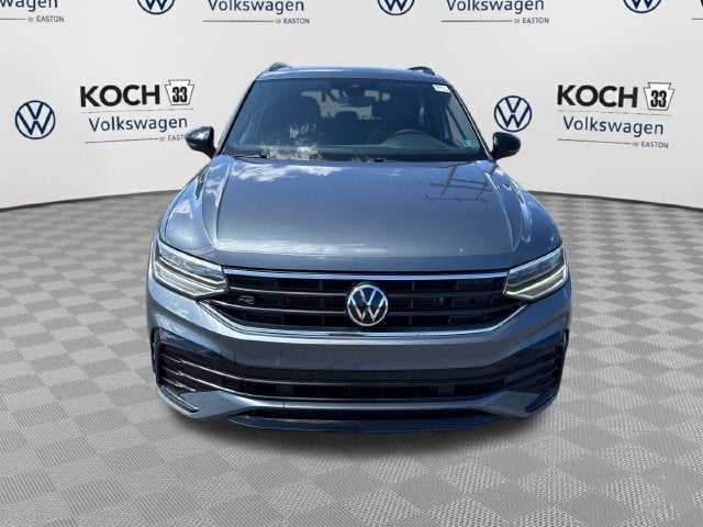 2022 Volkswagen Tiguan SE R-Line Black