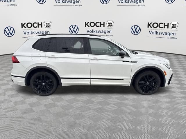 2022 Volkswagen Tiguan SE R-Line Black