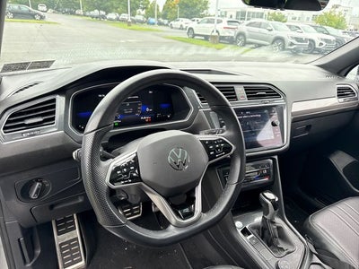 2023 Volkswagen Tiguan SE R-Line Black