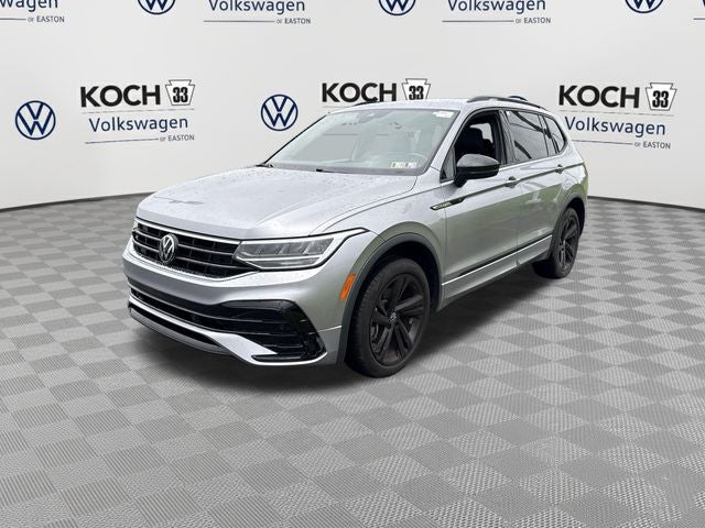 2023 Volkswagen Tiguan SE R-Line Black