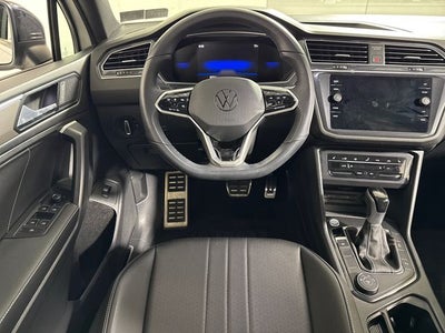 2024 Volkswagen Tiguan SE R-Line Black