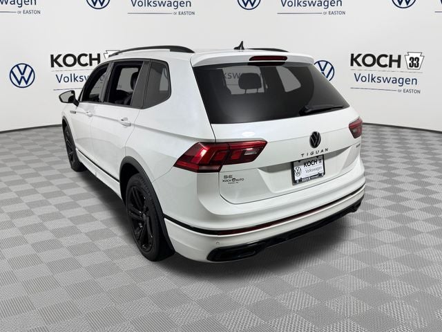 2024 Volkswagen Tiguan SE R-Line Black