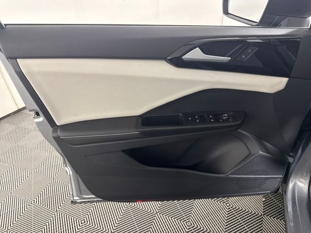 2025 Volkswagen Taos S