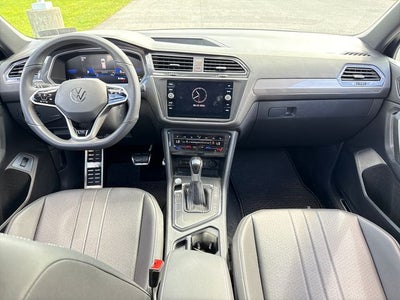 2023 Volkswagen Tiguan SE R-Line Black