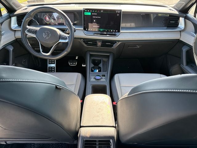 2025 Volkswagen Tiguan SE R-Line Black