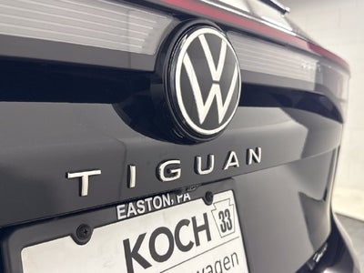 2025 Volkswagen Tiguan SEL R-Line