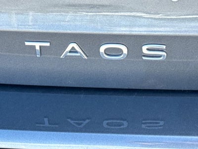 2025 Volkswagen Taos SE