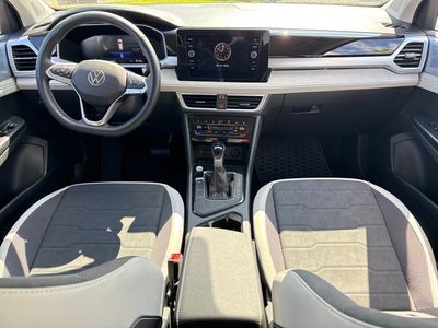 2025 Volkswagen Taos SE