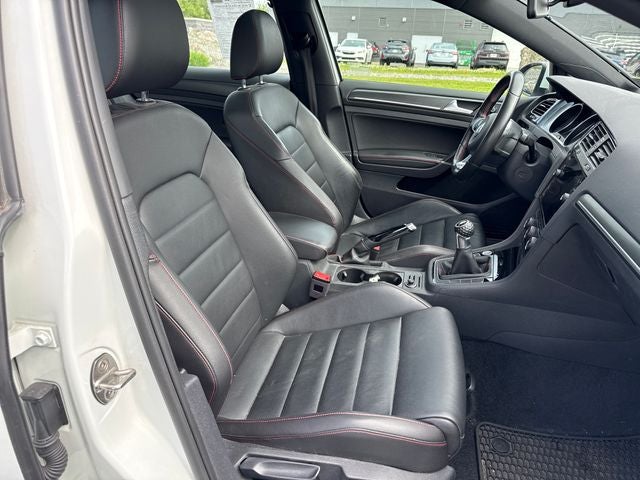 2018 Volkswagen Golf GTI SE