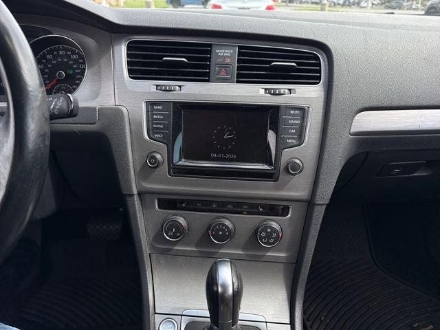 2015 Volkswagen Golf SportWagen TSI SE