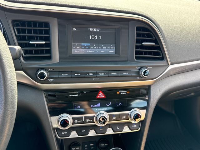 2020 Hyundai Elantra SE