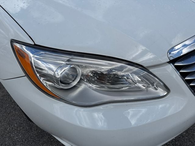 2013 Chrysler 200 Limited