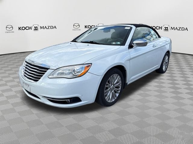2013 Chrysler 200 Limited