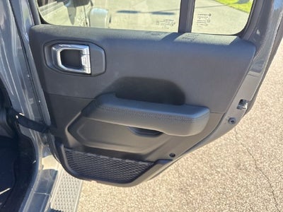 2021 Jeep Wrangler Unlimited Sahara Altitude