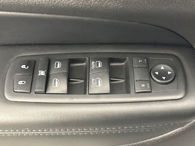 2020 Jeep Grand Cherokee Laredo E