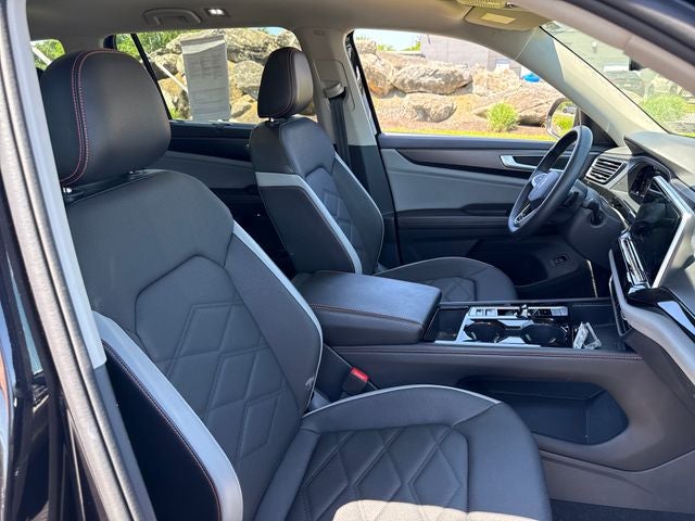 2024 Volkswagen Atlas 2.0T Peak Edition SE w/Technology