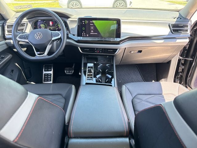 2024 Volkswagen Atlas 2.0T Peak Edition SE w/Technology