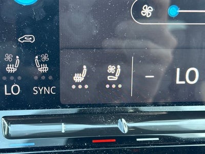 2024 Volkswagen Atlas Cross Sport 2.0T SE