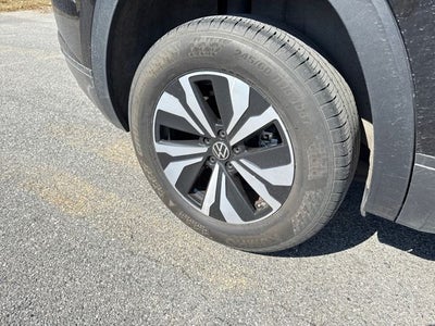 2024 Volkswagen Atlas Cross Sport 2.0T SE