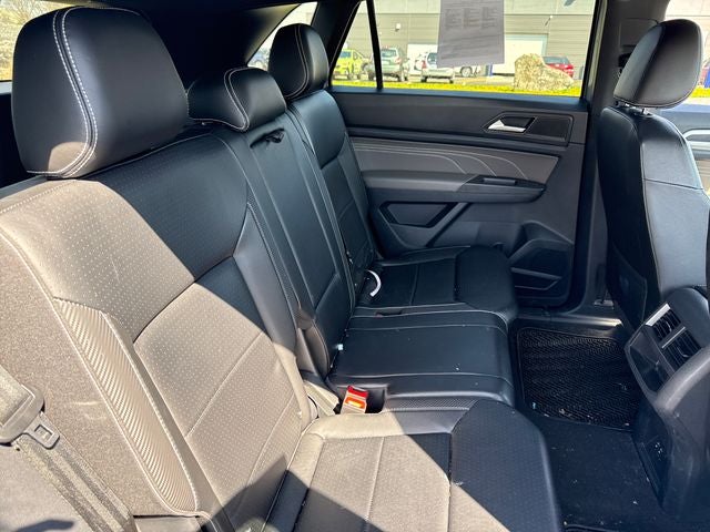 2022 Volkswagen Atlas Cross Sport 2.0T SEL R-Line