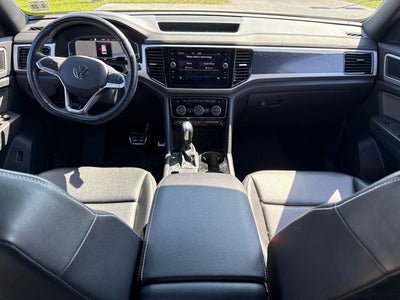2022 Volkswagen Atlas Cross Sport 2.0T SEL R-Line