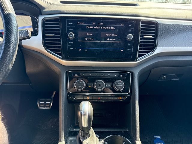 2022 Volkswagen Atlas Cross Sport 2.0T SEL R-Line