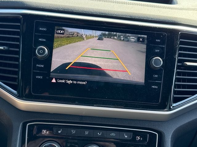 2022 Volkswagen Atlas Cross Sport 2.0T SEL R-Line