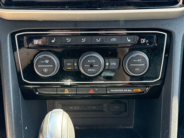 2022 Volkswagen Atlas Cross Sport 2.0T SEL R-Line