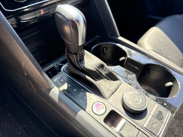 2022 Volkswagen Atlas Cross Sport 2.0T SEL R-Line