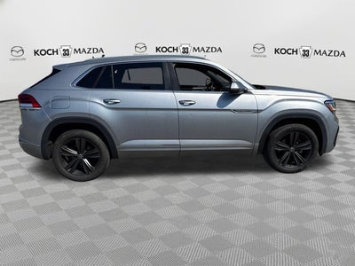2022 Volkswagen Atlas Cross Sport 2.0T SEL R-Line