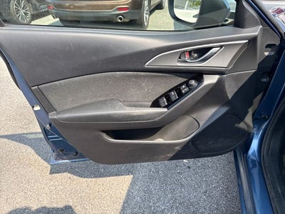 2018 Mazda Mazda3 Base