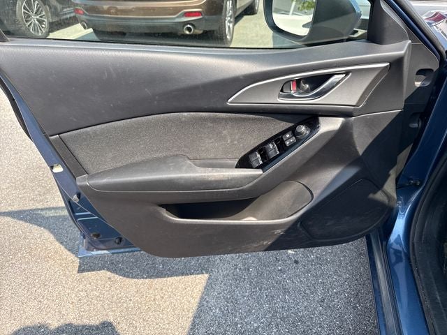 2018 Mazda Mazda3 Base