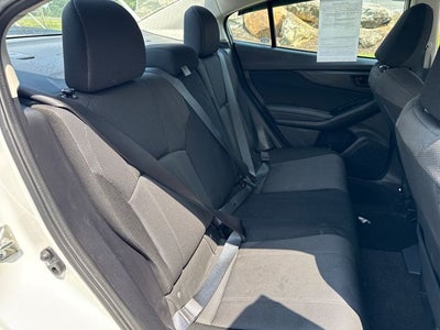 2019 Subaru Impreza 2.0i