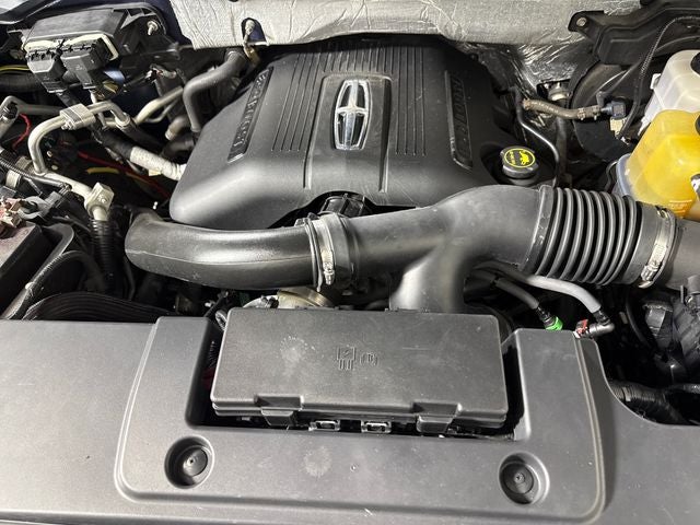 2015 Lincoln Navigator Base