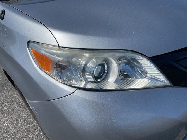 2012 Toyota Sienna Base 7 Passenger