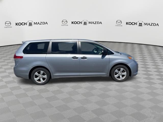2012 Toyota Sienna Base 7 Passenger