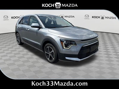 2023 Kia Niro LX
