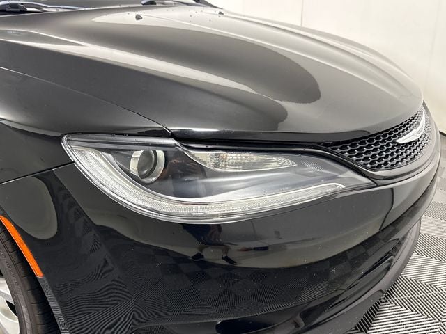2016 Chrysler 200 S